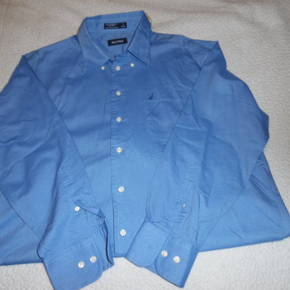 NAUTICA. COOL BLUE.  DRESS. LIKE NEW.  17    34-35